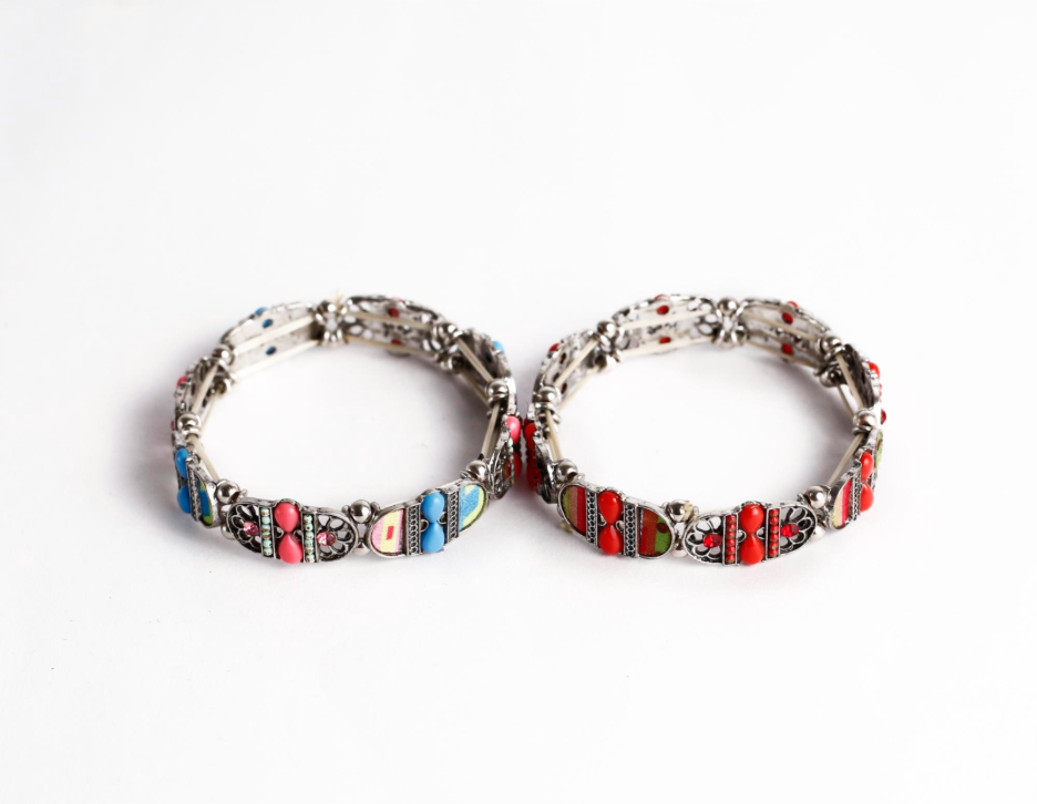 Stylish Bangles for Women That Complements Every Outfit 